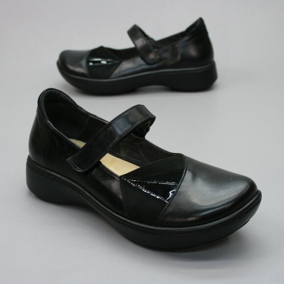 NAOT Ladies 9 (40) Adriatic Black Leather Mary Janes Hook Loop Strap Shoes Flats - Picture 1 of 12